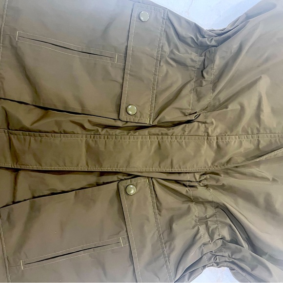 Olive Green Athleta Sleeveless Resistant Overcoat - Size M, EUC - Picture 6 of 7